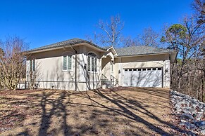 Hot Springs Village Home on Golf Course!