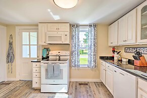 Finger Lakes Farm Retreat: Walk to Wineries!