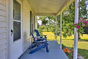 Finger Lakes Farm Retreat: Walk to Wineries!