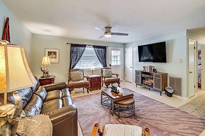 Walk to Bathhouse Row: Dog-friendly Home!