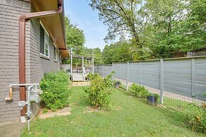 Walk to Bathhouse Row: Dog-friendly Home!