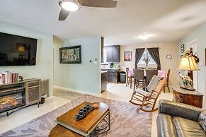 Walk to Bathhouse Row: Dog-friendly Home!