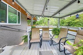 Walk to Bathhouse Row: Dog-friendly Home!