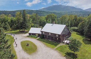 Mtn Views: Colonial Home on Kingdom Trails!