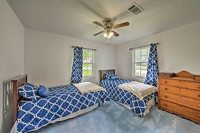 Lakefront Livingston Home w/ Dock, 1 Mi to Launch!