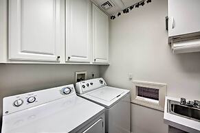 9 Mi to Midtown Harrisburg: Cottage w/ Deck