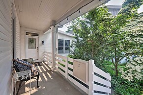9 Mi to Midtown Harrisburg: Cottage w/ Deck