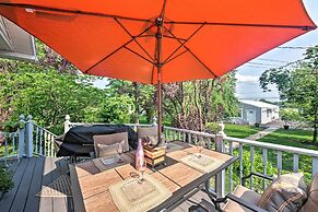 9 Mi to Midtown Harrisburg: Cottage w/ Deck