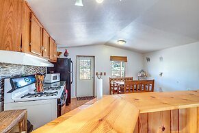 Charming Santa Rosa Home w/ Mountain Views & Porch