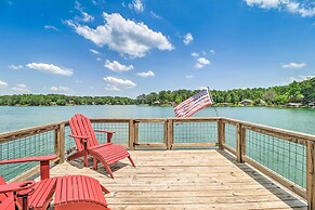 Lake Martin Cabin w/ Luxury Dock & Kayaks!