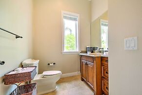 Luxe Wine Country Estate w/ Orchard-facing Balcony