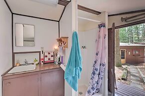 Lakefront Hartford Cabin w/ Canoe & Boat Ramp