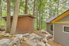 Lakefront Hartford Cabin w/ Canoe & Boat Ramp