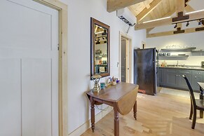 Lakefront Hartford Cabin w/ Canoe & Boat Ramp