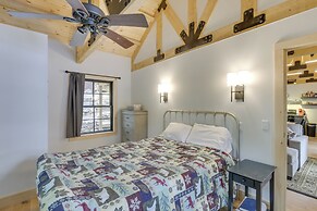 Lakefront Hartford Cabin w/ Canoe & Boat Ramp