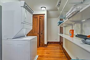 Lawrence Area Vacation Rental 15 Mi to Topeka!