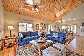 Beautiful Lake Glenville Townhome w/ Mountain View