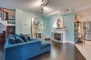 Large Family Home w/ Patios, Gas Grill + Fire Pit!