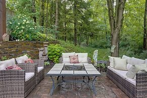 Large Family Home w/ Patios, Gas Grill + Fire Pit!