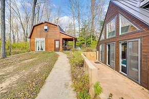 Large Family Home w/ Patios, Gas Grill + Fire Pit!