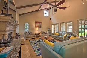 Modern Lake Conroe House w/ Lakefront Park & Deck!