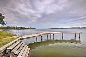 Modern Lake Conroe House w/ Lakefront Park & Deck!