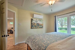 Modern Lake Conroe House w/ Lakefront Park & Deck!