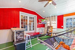 Game Room + Large Backyard: Afton Home!