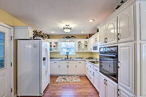 Pet-friendly 'lakeside Retreat' w/ Dock!