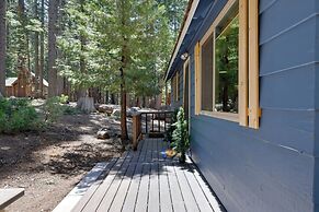 3 Mi to Big Trees State Park: Cabin w/ Scenic Deck
