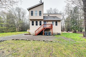 Near Tobyhanna State Park: Home w/ Hot Tub!