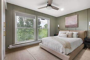 Resort-style Brian Head Condo Near Slopes!