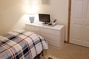 Pocono Mountain Home w/ 3 Community Lakes!