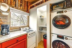 1 Mi to Grand Lake: Pet-friendly Cabin w/ Grill!