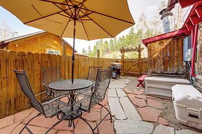 1 Mi to Grand Lake: Pet-friendly Cabin w/ Grill!