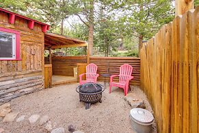 1 Mi to Grand Lake: Pet-friendly Cabin w/ Grill!