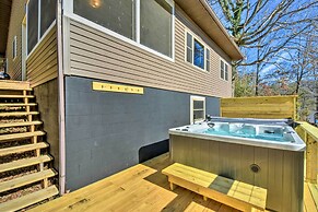 Franklin Home w/ Hot Tub & Mtn Views!