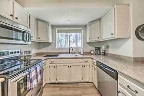 Central Ruidoso Retreat w/ Deck & Game Room!