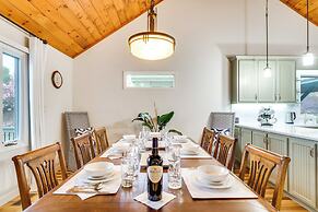 Nebo Home w/ Hot Tub: Wheelchair Accessible