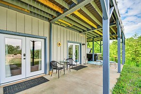 Nebo Home w/ Hot Tub: Wheelchair Accessible