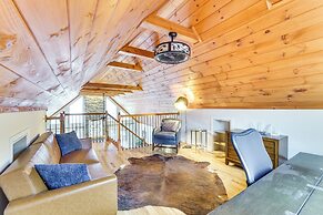 Nebo Home w/ Hot Tub: Wheelchair Accessible