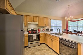 Memphis House w/ Yard 25 Minutes to Beale Street!