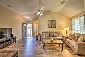 Memphis House w/ Yard 25 Minutes to Beale Street!