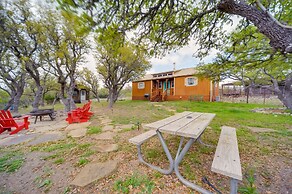 Pet-friendly Kerrville Vacation Rental Farmhouse