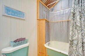 Pet-friendly Kerrville Vacation Rental Farmhouse