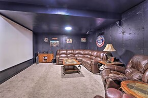 Rustic Escape w/ Deck, Hot Tub & Mountain Views