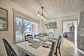 Peaceful Luna Farmhouse With Wraparound Porch!