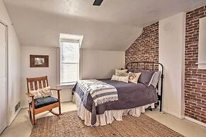 Peaceful Luna Farmhouse With Wraparound Porch!