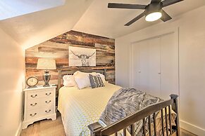 Peaceful Luna Farmhouse With Wraparound Porch!