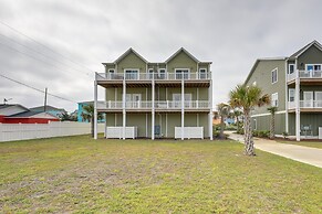 Emerald Isle Getaway w/ Decks & Beach Views!